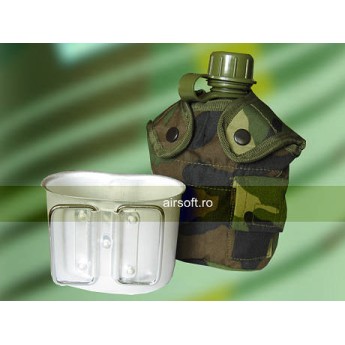 PLOSCA CU CAMUFLAJ WOODLAND