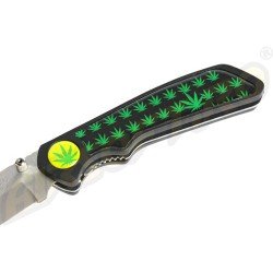 KNIFE WITH CLIP