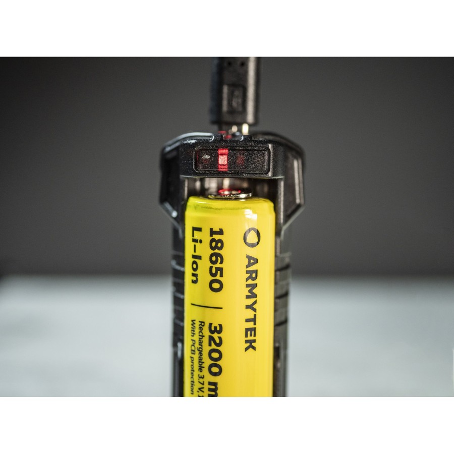 ARMYTEK ALIMENTATOR PORTABIL PENTRU ACUMULATORI - MODEL HANDY C1 PRO