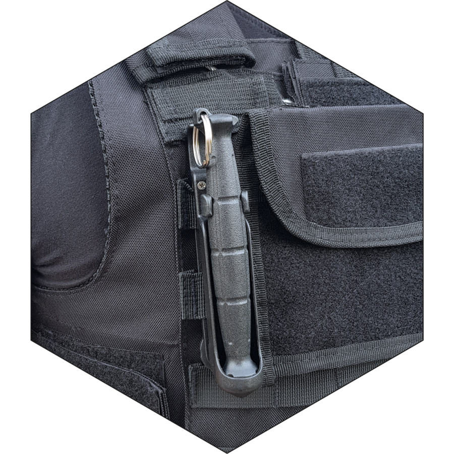 RED CLAW KUBOTAN WITH WINDSHIELD BREAKER AND TECHNOPOLYMER MODULAR CASE
