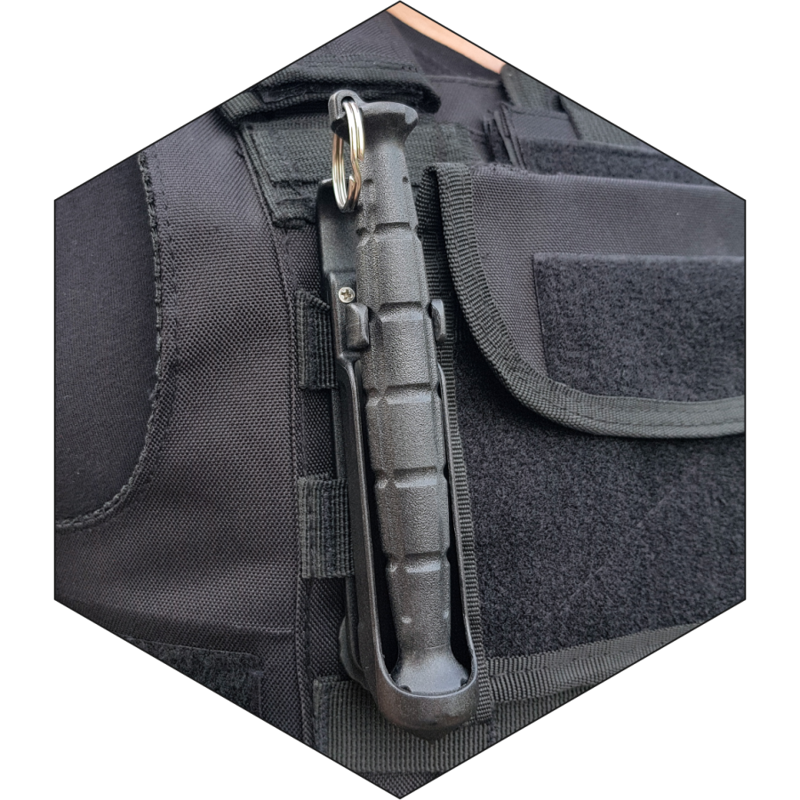 RED CLAW KUBOTAN WITH WINDSHIELD BREAKER AND TECHNOPOLYMER MODULAR CASE