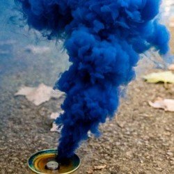 GRENADA DE MANA GENERATOARE DE FUM MR. SMOKE 2 - ROSU