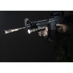 ARMYTEK DOBERMANN TACTICAL FLASHLIGHT 2 IN 1 WITH MAGNETIC CHARGER USB - OLIVE - WARM