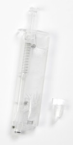 Alimentator de bile transparent